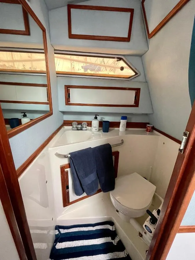 Barco Tuareg Hotel Puerto Calero